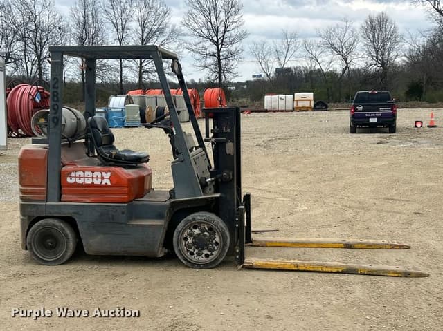 Image of Toyota 5FGC25 equipment image 3