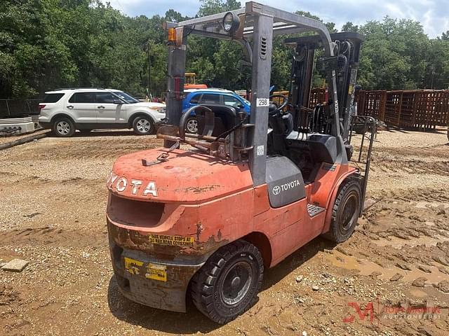 Image of Toyota 7FGU32 equipment image 1