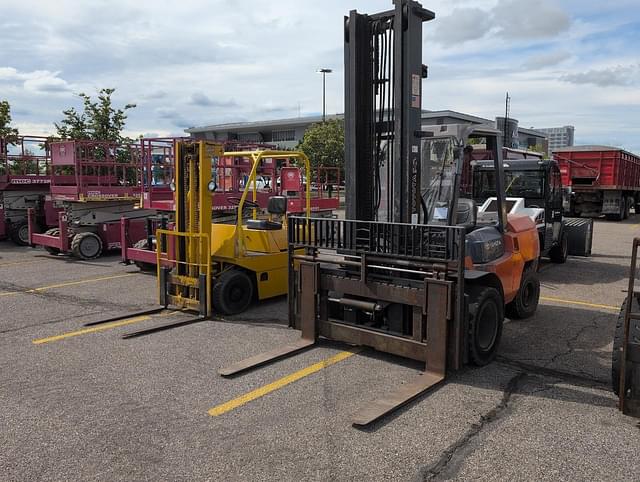 Image of Toyota 7FDAU50 equipment image 1