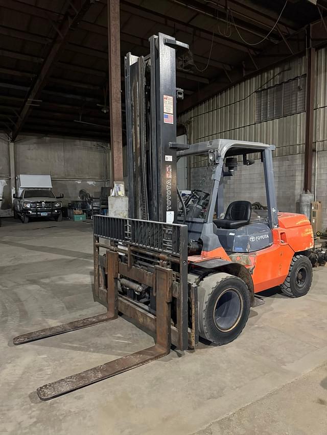 Image of Toyota 7FDAU50 equipment image 1