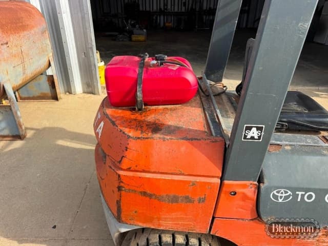 Image of Toyota 7FDU30 equipment image 3