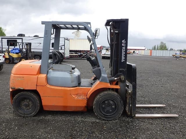Image of Toyota 7FDU35 equipment image 3