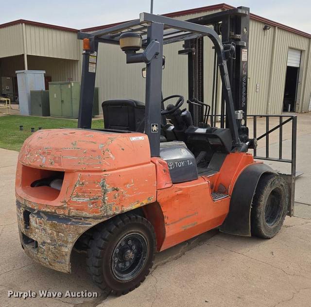 Image of Toyota 7FDU35 equipment image 4