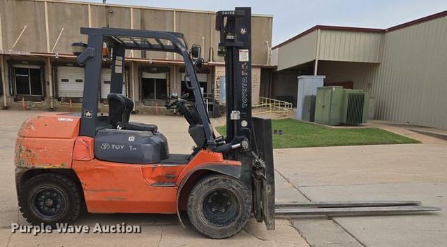 Image of Toyota 7FDU35 equipment image 3