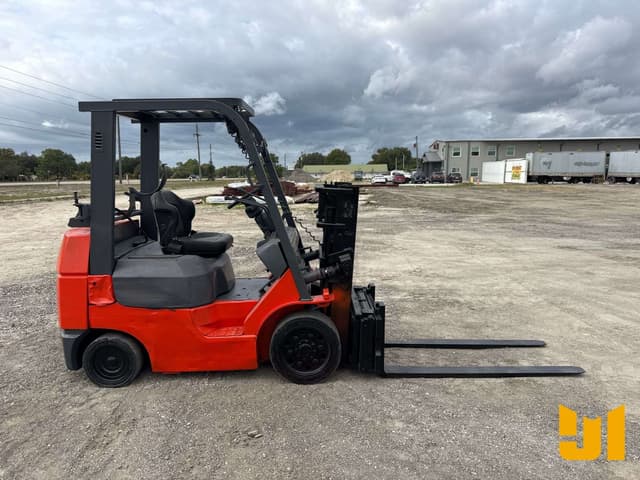 Image of Toyota 7FGCU25 equipment image 3