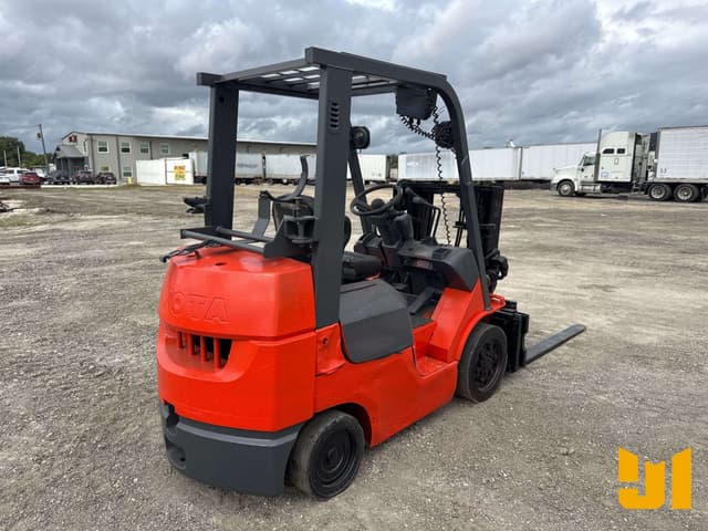 Image of Toyota 7FGCU25 equipment image 4