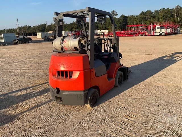 Image of Toyota 7FGCU25 equipment image 4