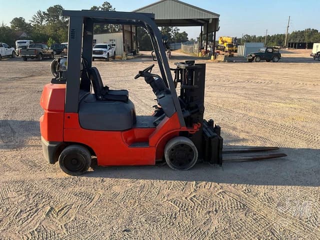 Image of Toyota 7FGCU25 equipment image 3