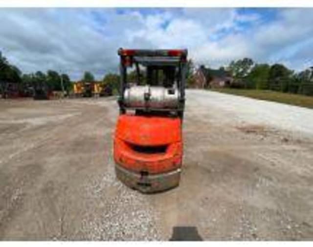 Image of Toyota 7FGCU25 equipment image 3