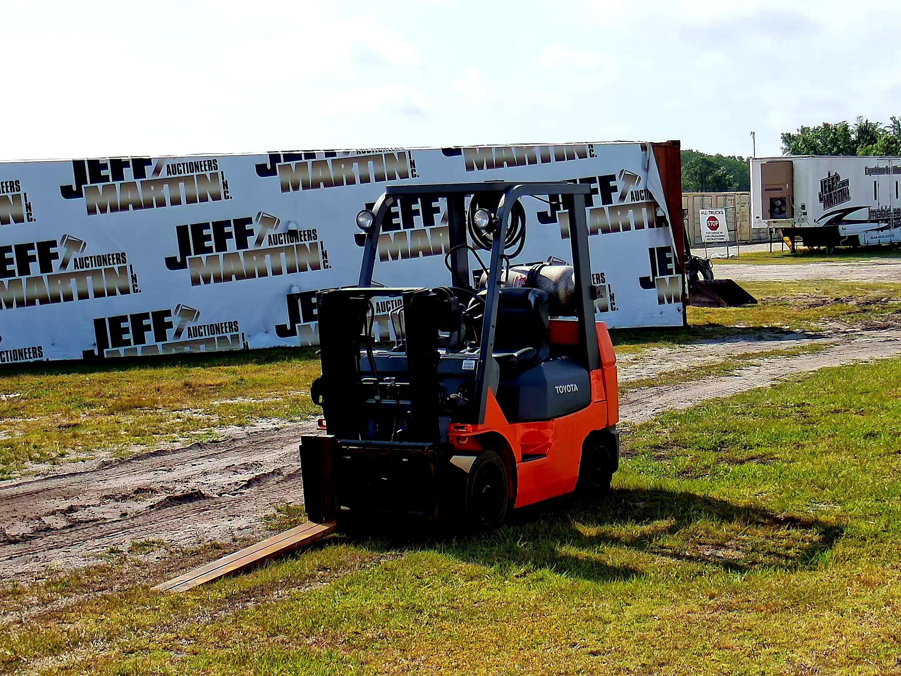 Main image Toyota 7FGCU25