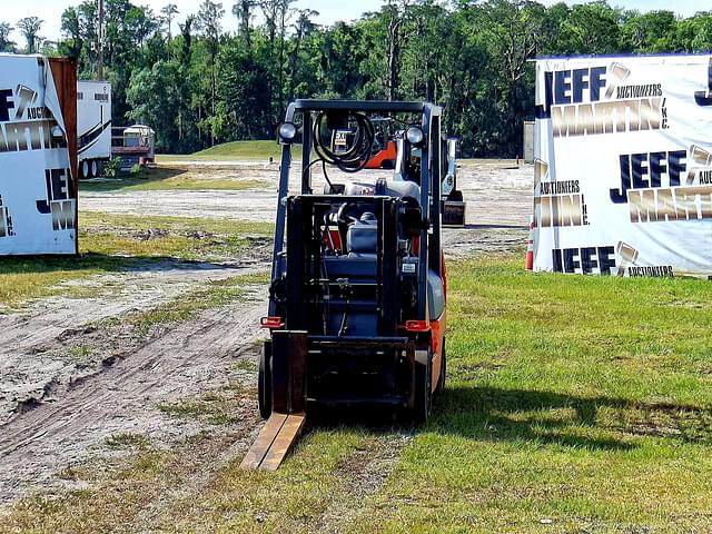 Image of Toyota 7FGCU25 equipment image 1