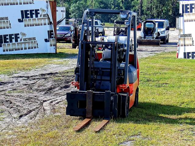 Image of Toyota 7FGCU25 equipment image 1