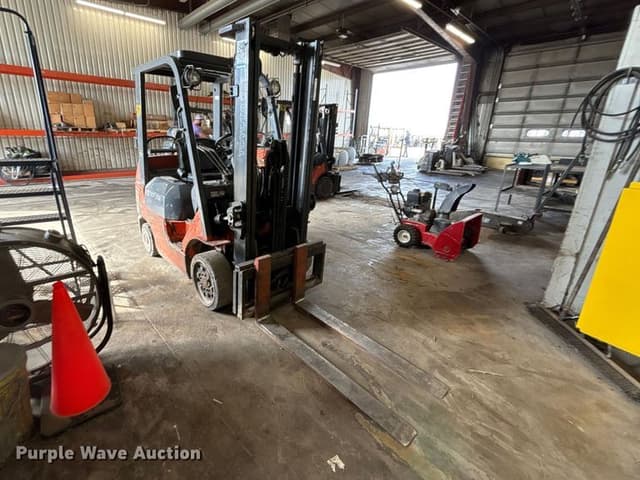 Image of Toyota 7FGCU25 equipment image 2