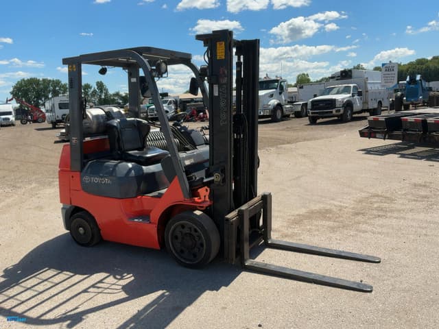 Image of Toyota 7FGCU25 equipment image 1