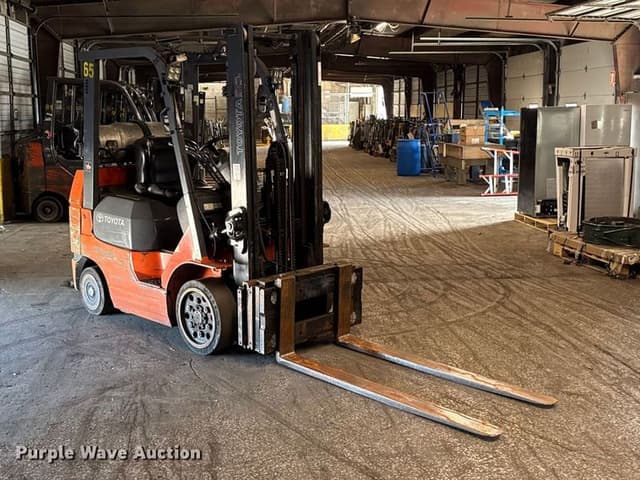 Image of Toyota 7FGCU25 equipment image 2