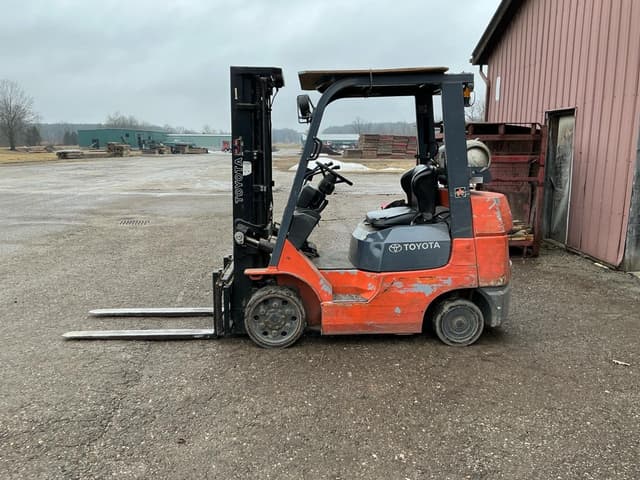 Image of Toyota 7FGCU25 equipment image 1