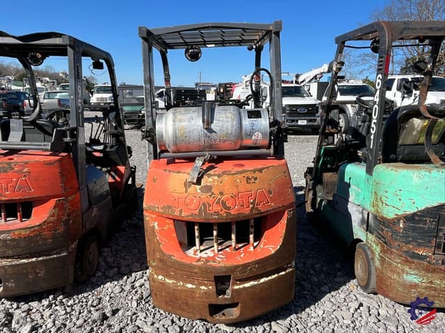 Image of Toyota 7FGCU25 equipment image 2