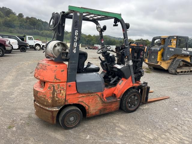Image of Toyota 7FGCU25 equipment image 4