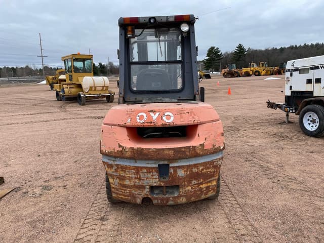 Image of Toyota 7FGKU40 equipment image 3