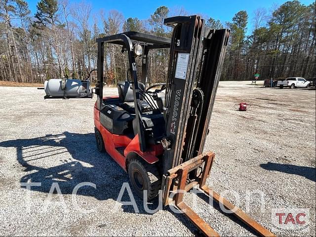 Image of Toyota 7FGU18 equipment image 4