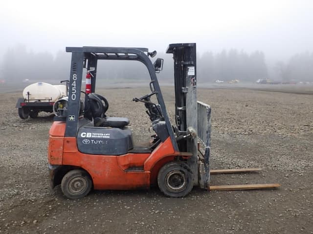 Image of Toyota 7FGU18 equipment image 2