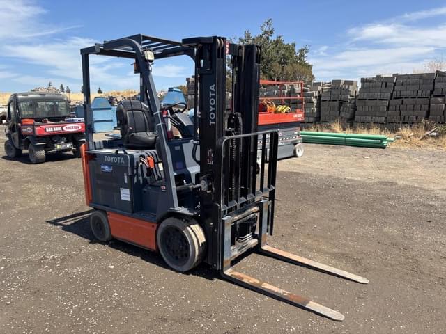 Image of Toyota 8FBCU25 equipment image 1