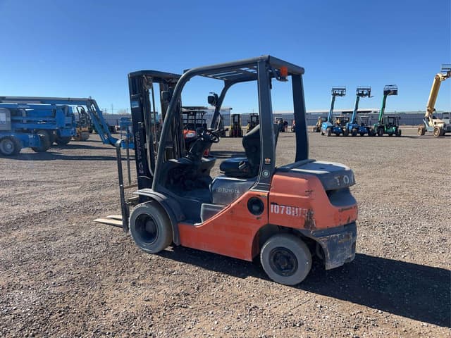 Image of Toyota 8FDU25 equipment image 3