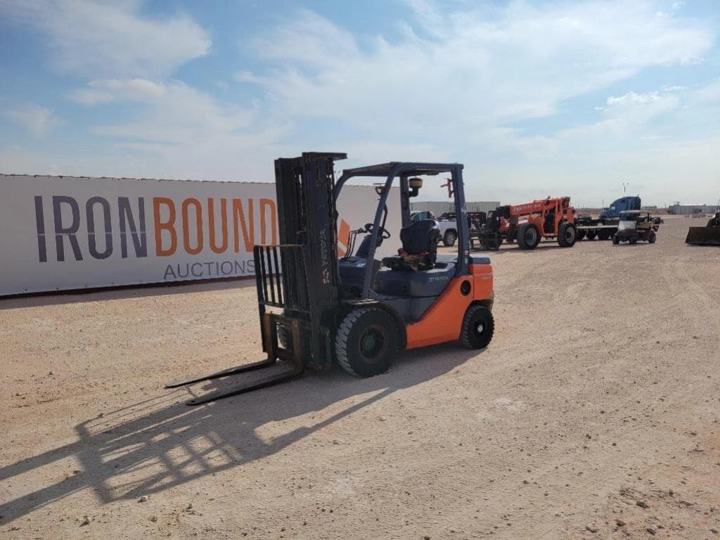 Image of Toyota 8FDU25 Primary image