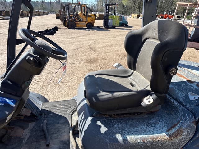 Image of Toyota 8FDU25 equipment image 4