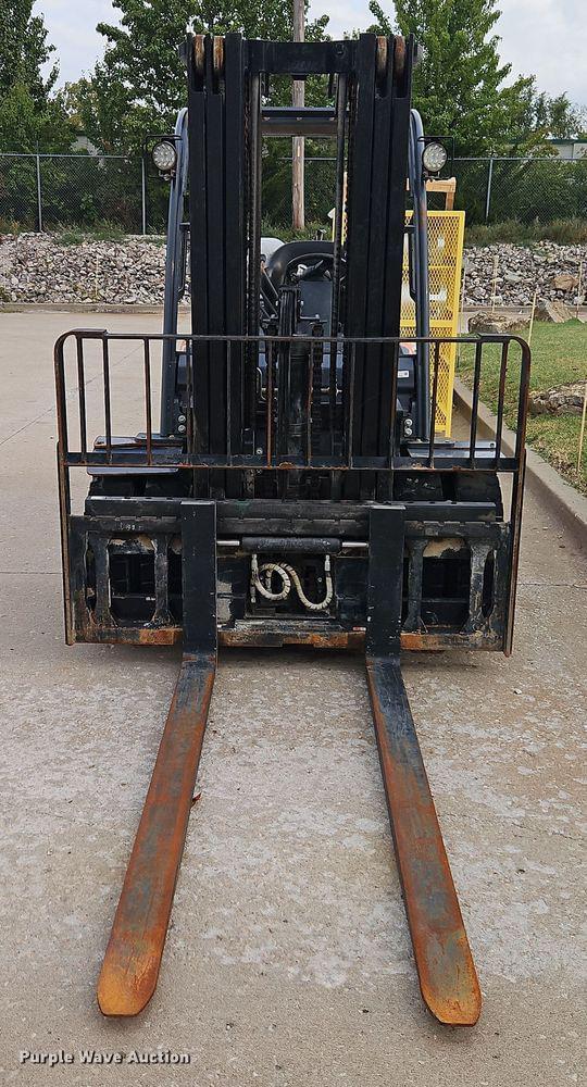 Image of Toyota 8FG35U equipment image 1
