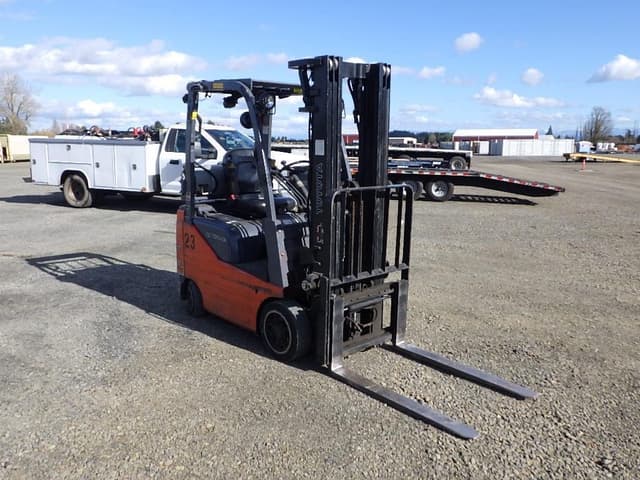 Image of Toyota 8FGCU15 equipment image 2