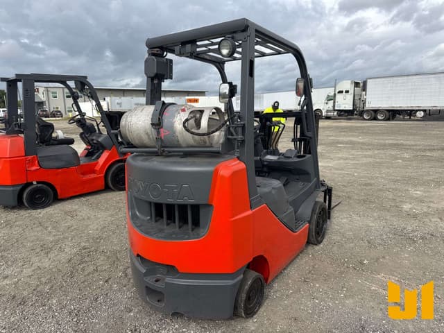 Image of Toyota 8FGCU25 equipment image 4