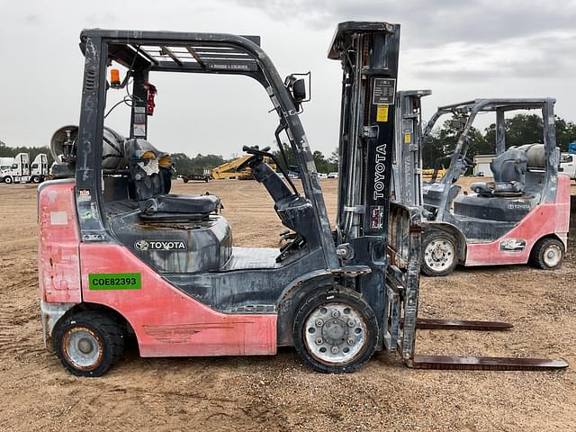 Image of Toyota 8FGCU25 equipment image 3