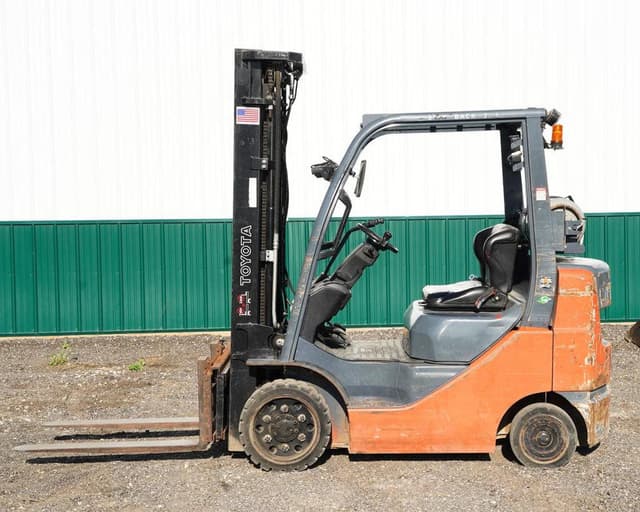 Image of Toyota 8FGCU25 equipment image 1