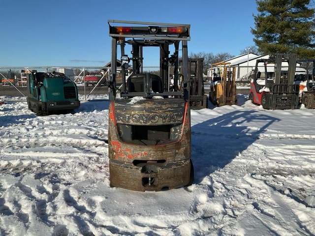 Image of Toyota 8FGCU25 equipment image 3