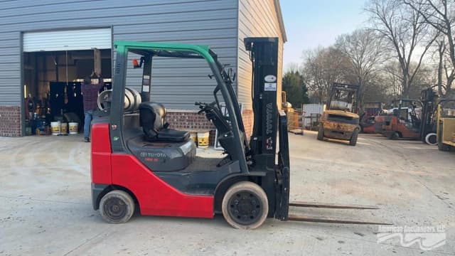 Image of Toyota  8FGCU25  equipment image 3