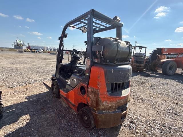 Image of Toyota 8FGCU25 equipment image 1