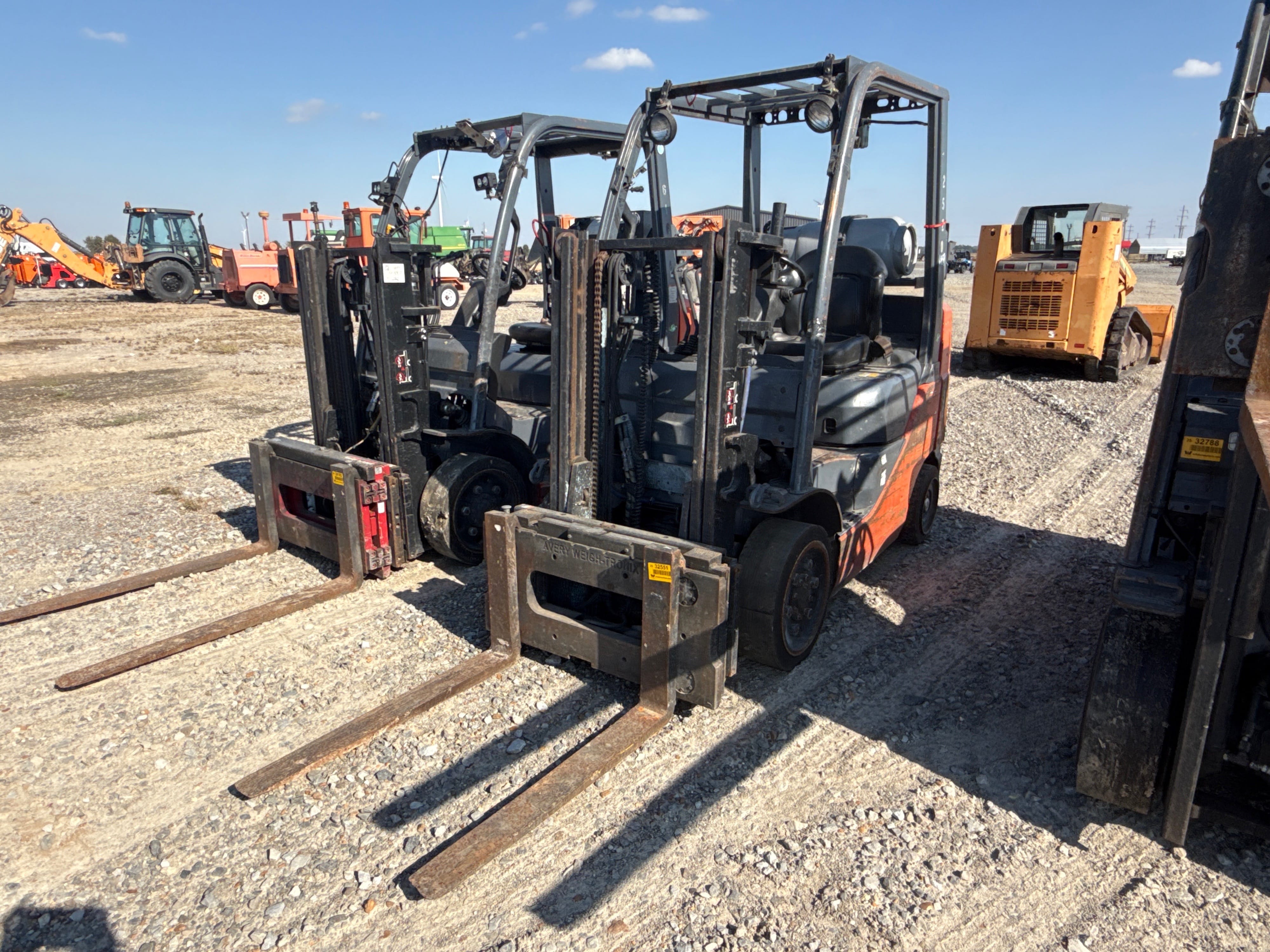 Toyota 8FGCU25 Equipment Image0