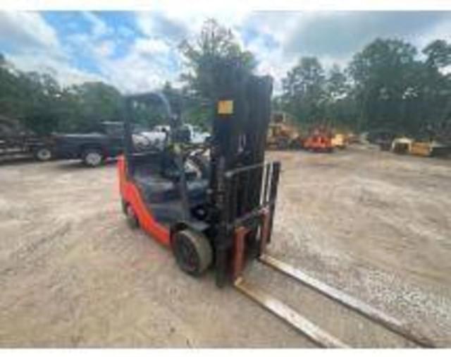 Image of Toyota 8FGCU32 equipment image 2