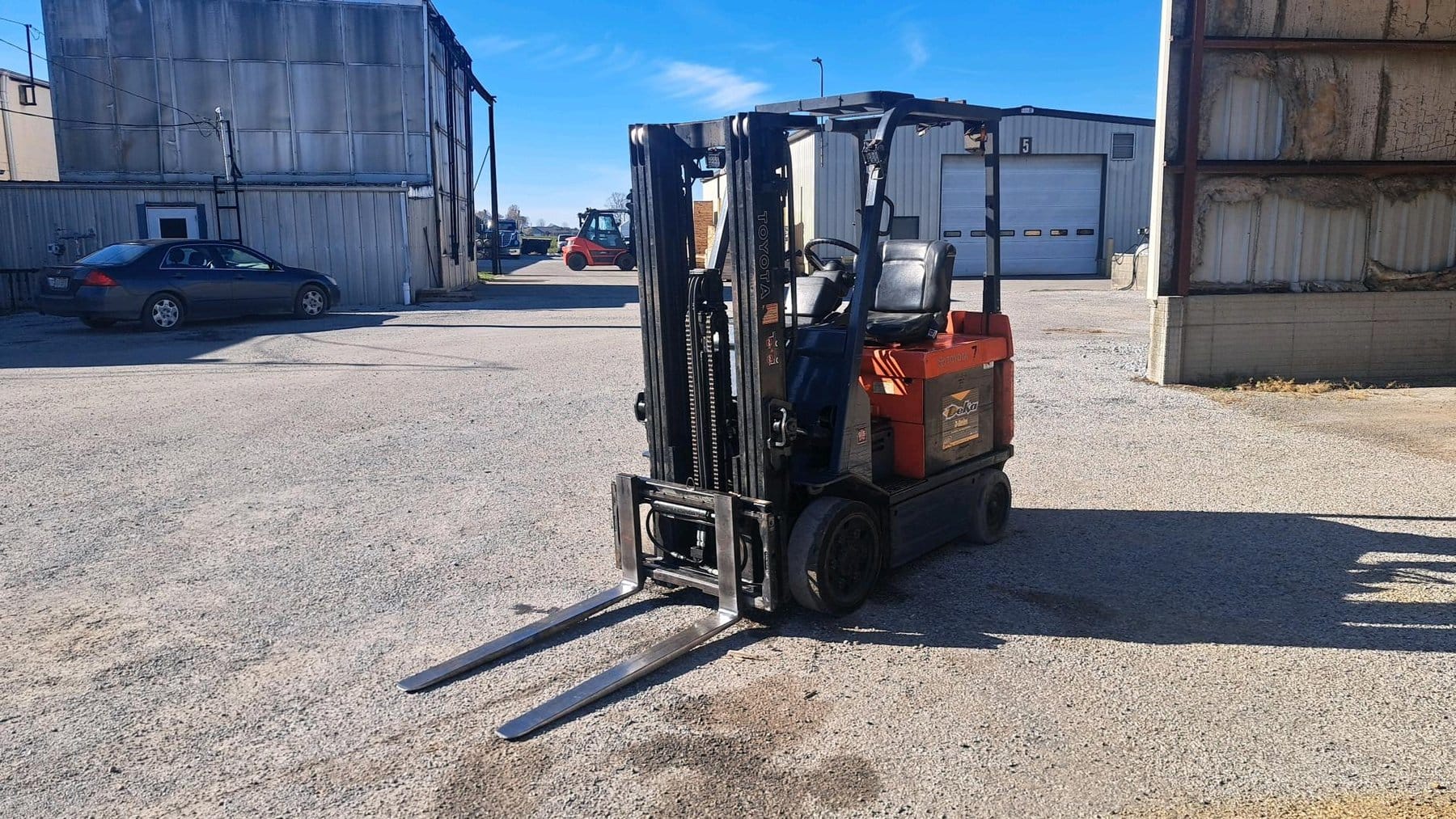 Main image Toyota 7FBCU25