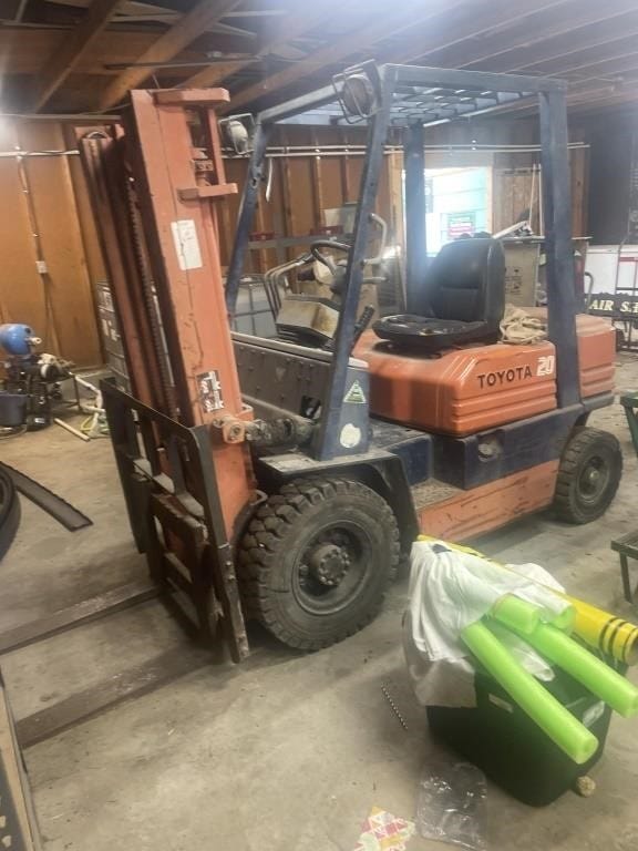 Toyota 20 Equipment Image0