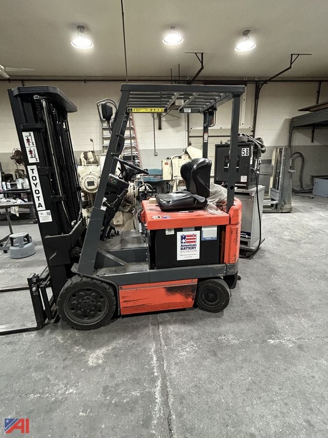 Toyota 305FBCU20 Equipment Image0