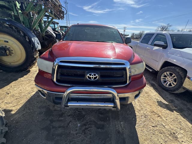Image of Toyota Tundra equipment image 3