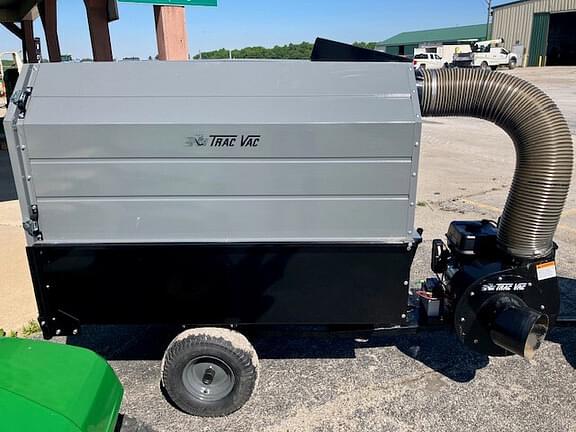 Image of Trac-Vac 880 equipment image 2