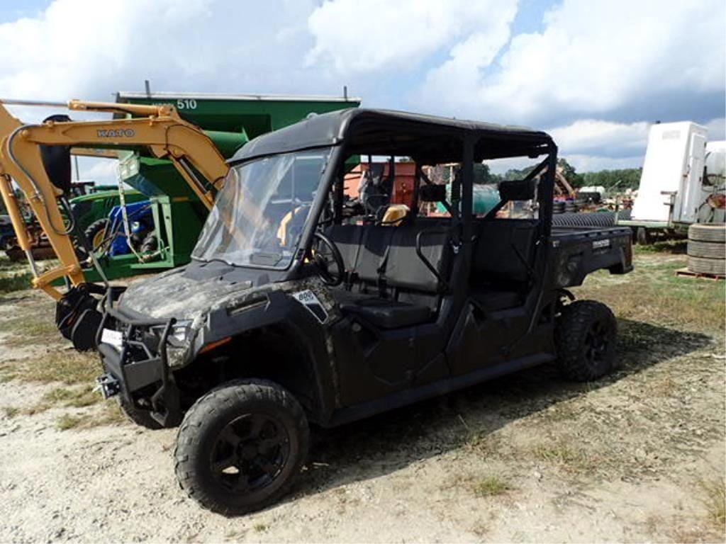 Tracker 800SX Equipment Image0