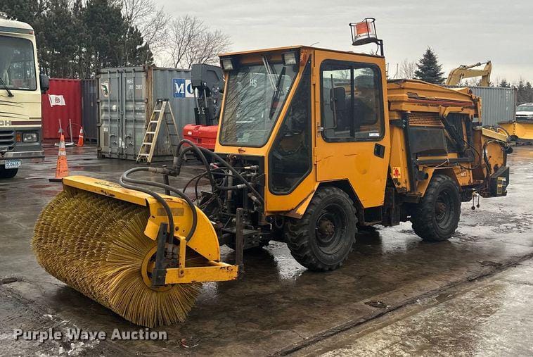 Main image Trackless MT5T