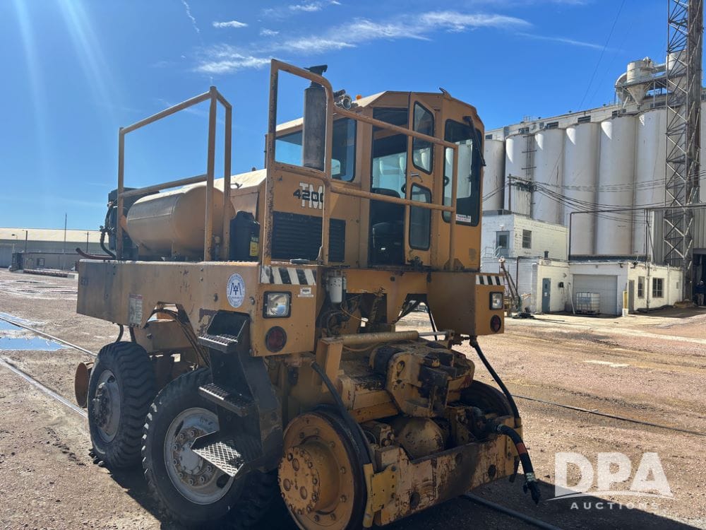Trackmobile TM4200 Equipment Image0