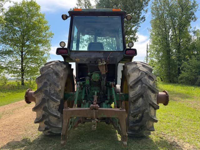 Image of John Deere 4850 equipment image 4