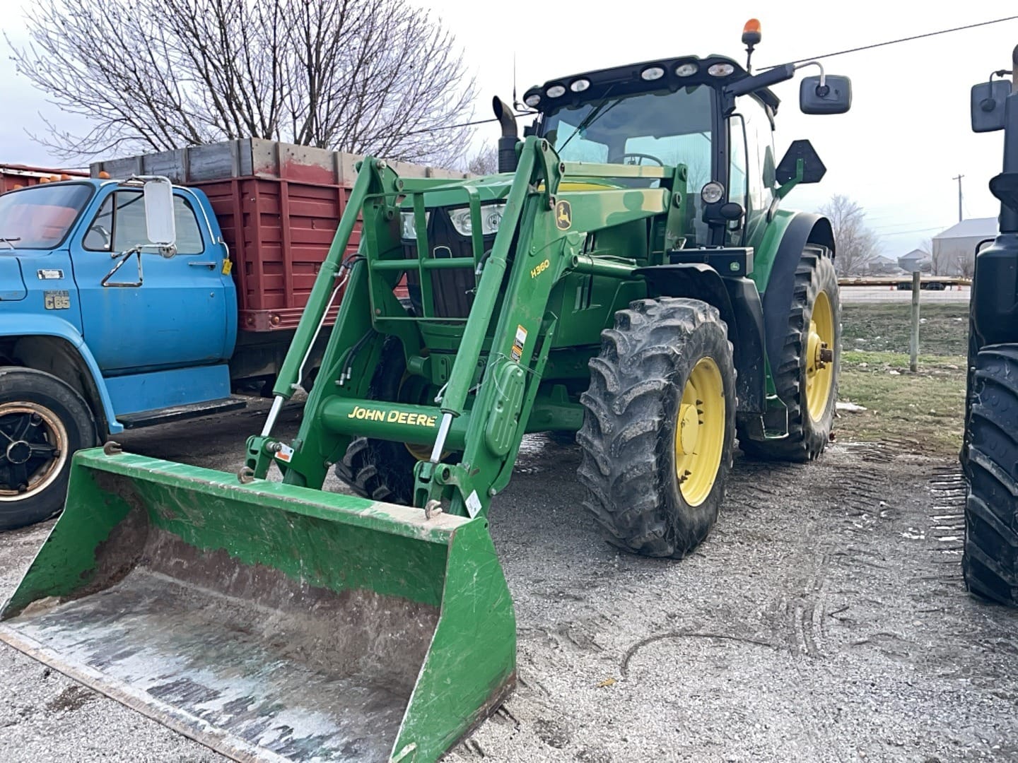 John Deere 6170R Equipment Image0