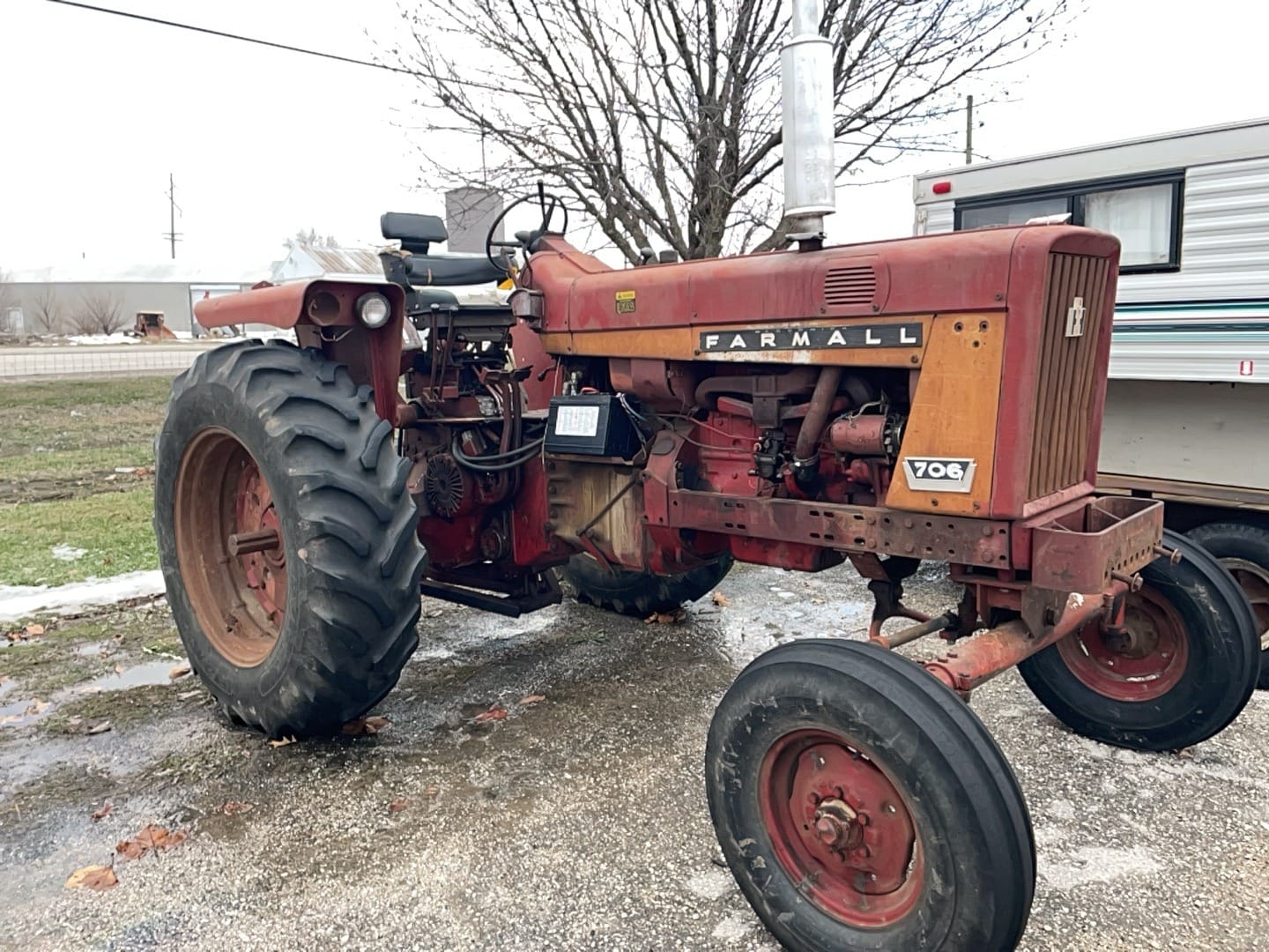 Farmall 706 Equipment Image0